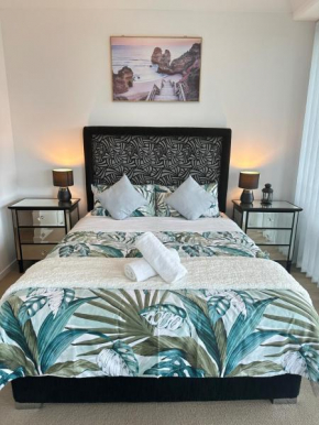 Spacious 4-Bedroom Apartment next to Harbour Town